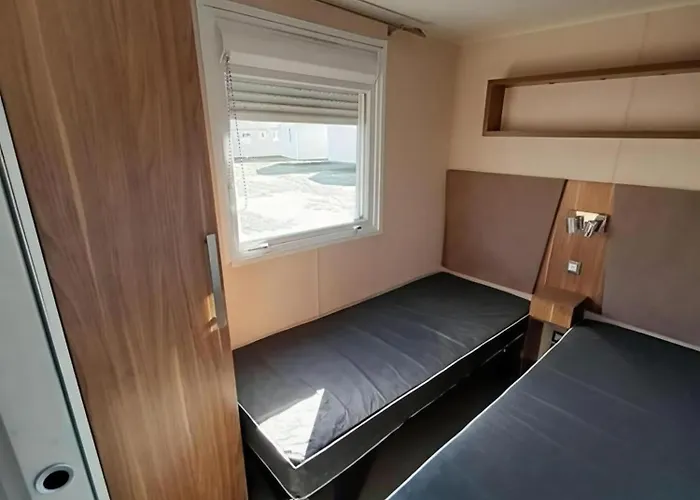Intuition 3 Ch, 2 Sdb - Confort Et Serenite Au Quotidien, Entre Et Campagne Campsite