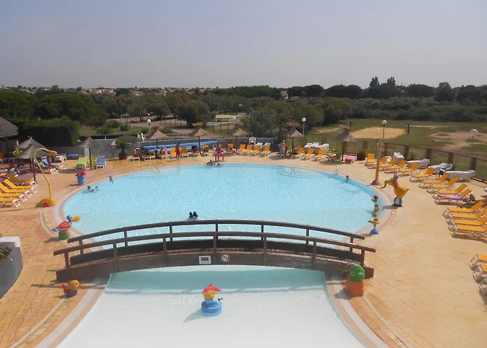 Campsite Intuition 3 Ch, 2 Sdb - Confort Et Serenite Au Quotidien, Entre Et Campagne Lattes