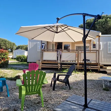 6-8 Personnes De 40m2 Campsite Lattes
